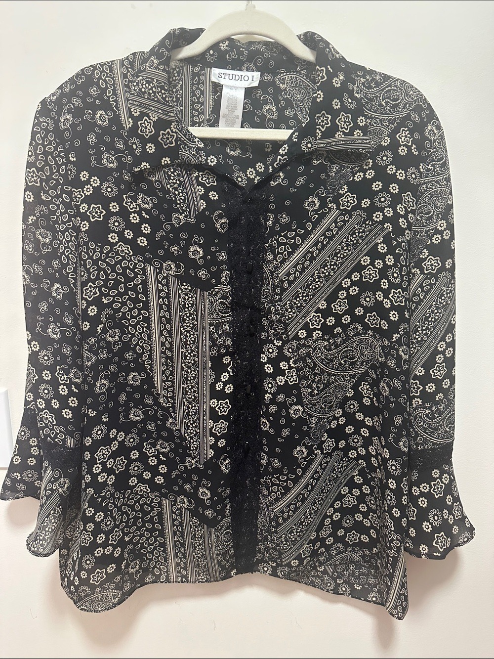 Studio 17 Black and White Paisley-Print Button Blouse